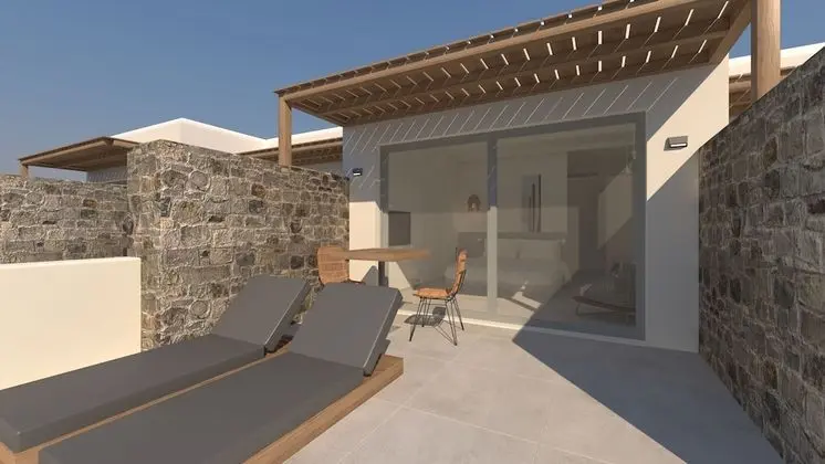 Deluxe Triple Suite with outdoor private pool and sea view