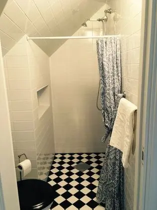 Tek Büyük Yataklı Oda (North)