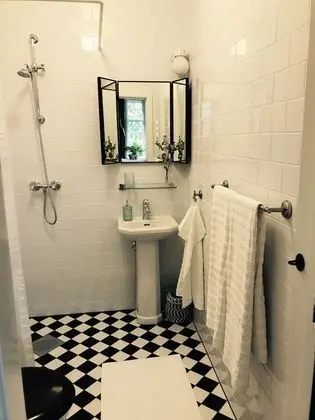 Tek Büyük Yataklı Oda (South)