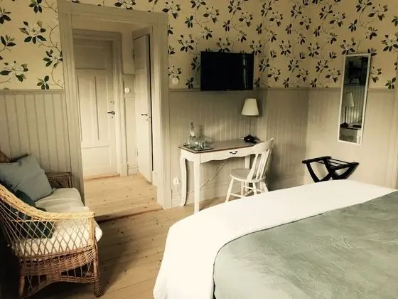 Tek Büyük Yataklı Oda (West)