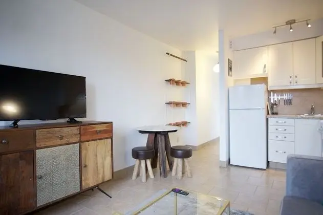 Standard Stüdyo Süit, Avlu Manzaralı