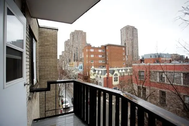 Standard Stüdyo Süit, Avlu Manzaralı