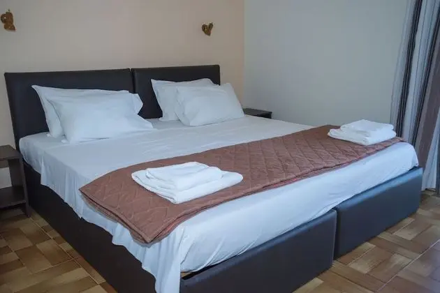Tek Büyük veya İki Ayrı Yataklı Oda