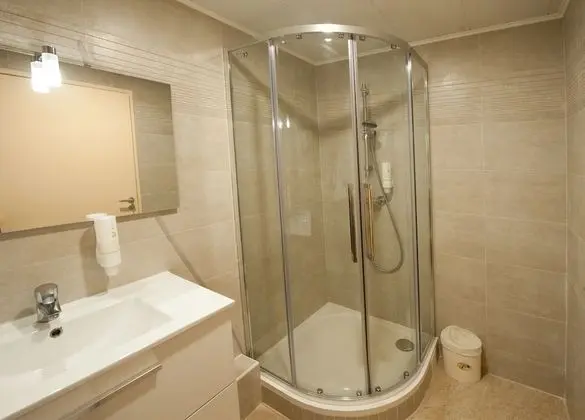 Standard Üç Kişilik Oda