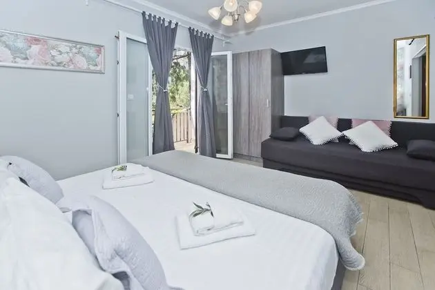 Stüdyo, Balkon, Kısmi Deniz Manzaralı (For 3)