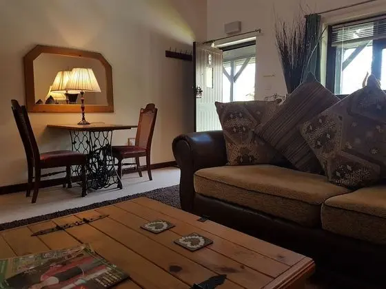 4-Poster Cottage