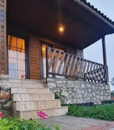 Dağ Evi, Dağ Manzaralı, Balkonlu