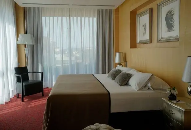 Junior Süit (1 King Bed)