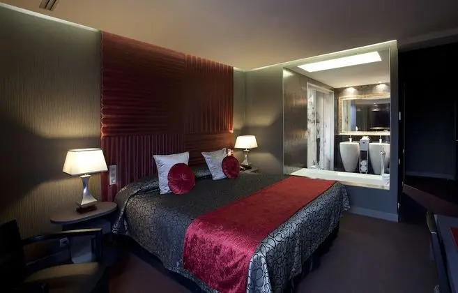 Privilege Room