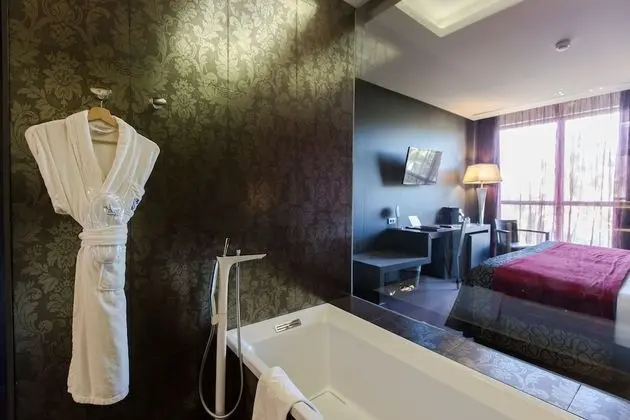Privilege Room