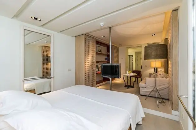 Tek Büyük Yataklı Oda