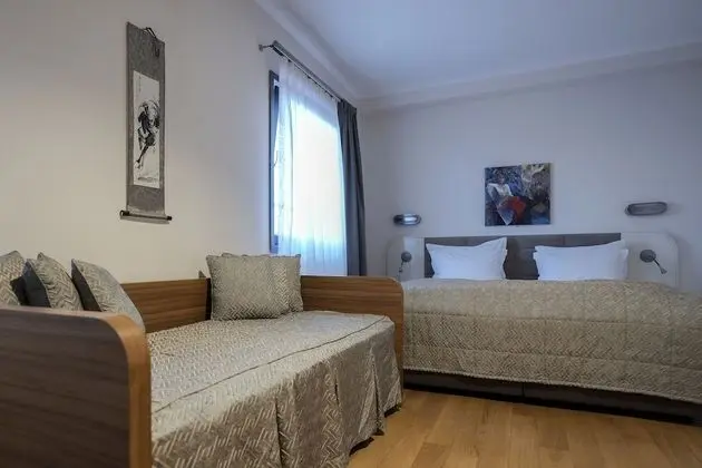 Junior Tek Büyük veya İki Ayrı Yataklı Oda, Şehir Manzaralı
