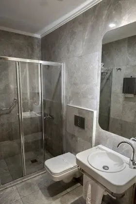 Junior Tek Büyük veya İki Ayrı Yataklı Oda, Şehir Manzaralı