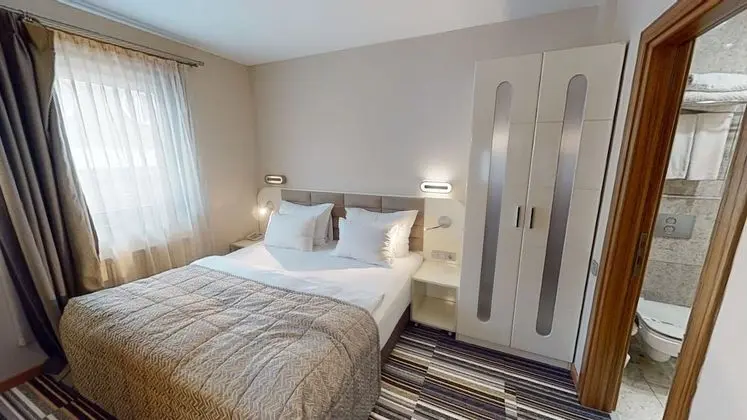 KING SUITE ROOM