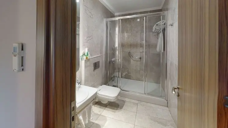 QUEEN SUITE, SEHIR MANZARALI ODA