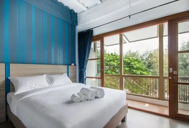 Premium Tek Büyük Yataklı Oda, 1 Büyük (Queen) Boy Yatak, Balkon, Okyanusa Sıfır