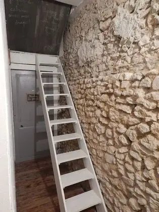 Dört Kişilik Oda, Birden Çok Yatak, Sigara İçilmez