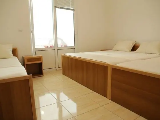 Classic Dört Kişilik Oda, Bahçe Manzaralı