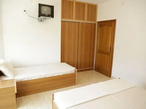 Classic Üç Kişilik Oda, Bahçe Manzaralı