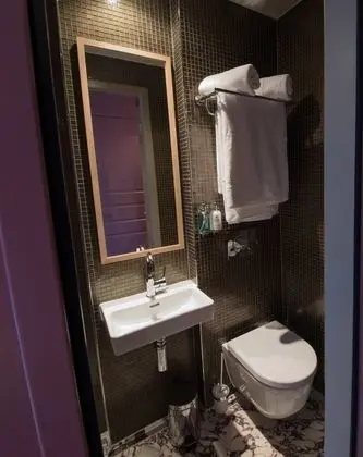 Design Tek Büyük Yataklı Oda, Penceresiz