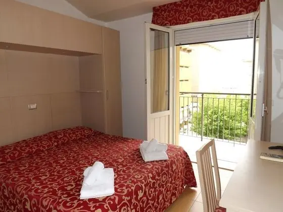 Tek Büyük veya İki Ayrı Yataklı Oda