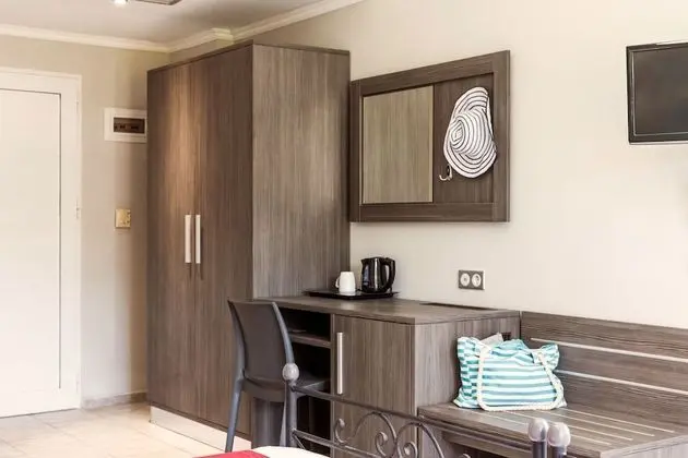 Tek Büyük veya İki Ayrı Yataklı Oda, Balkon