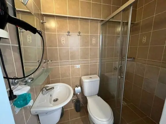 https://images.odamax.com/img/1024x768/odamax/image/upload/Mimosa_Pansiyon_202606100936446_WhatsApp_Image_2026_06_10_at_09_03_15_1_.jpeg