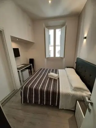 Standard Tek Büyük Yataklı Oda