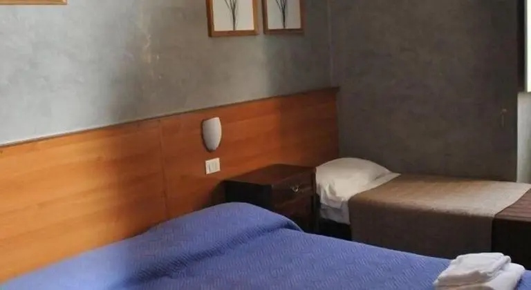 Standard Üç Kişilik Oda
