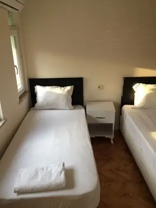 Standard Tek Büyük veya İki Ayrı Yataklı Oda