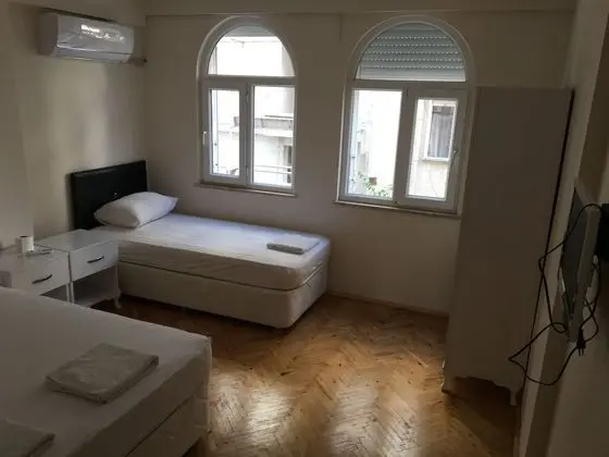 Standard Üç Kişilik Oda