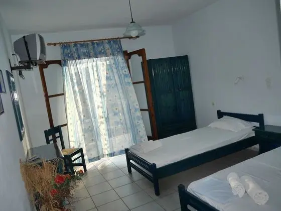 Üç Kişilik Oda, Deniz Manzaralı