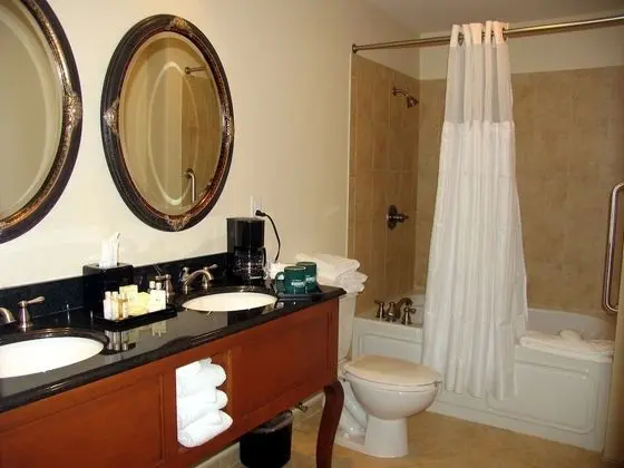 Blue Ridge Suite, Accessible