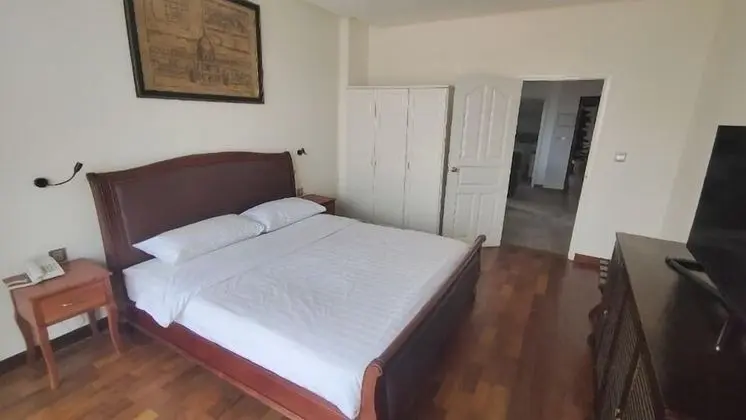 Deluxe Tek Büyük Yataklı Oda