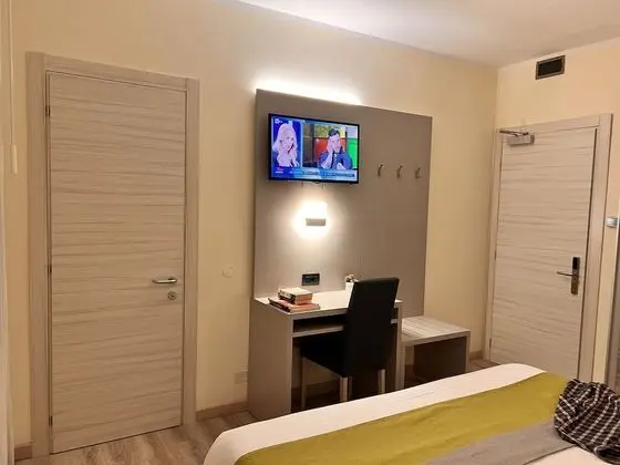 Tek Büyük veya İki Ayrı Yataklı Oda