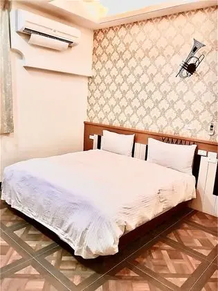 Tek Büyük Yataklı Oda (B05)