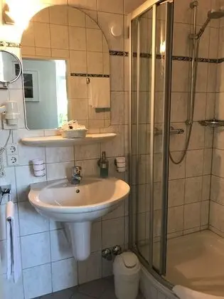 Classic Tek Büyük Yataklı Oda