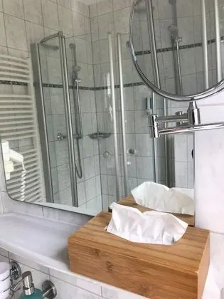 Classic Tek Büyük Yataklı Oda