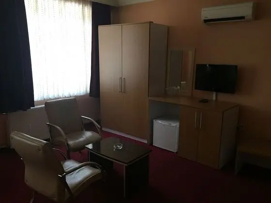 Standard Tek Büyük Yataklı Oda