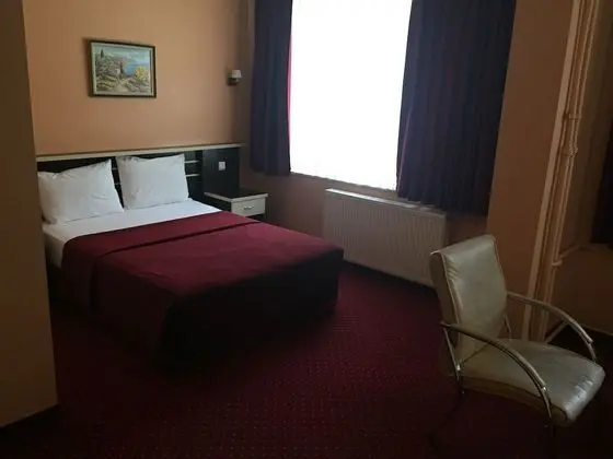Standard Üç Kişilik Oda