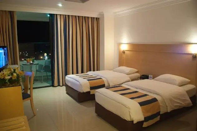 Standard Twin Room with Balcony Sea View