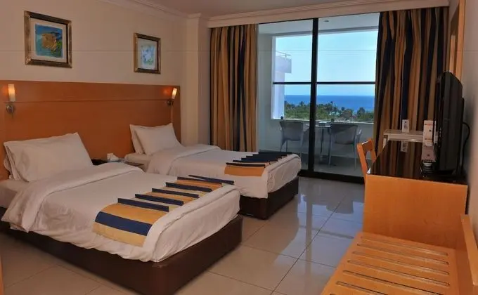 Standard Twin Room with Balcony Sea View