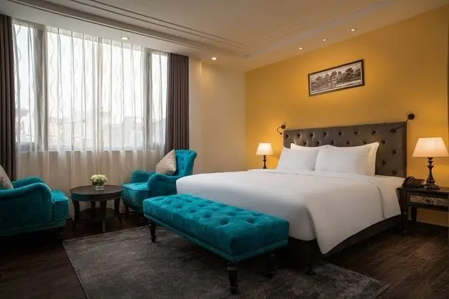 Premium Tek Büyük Yataklı Oda