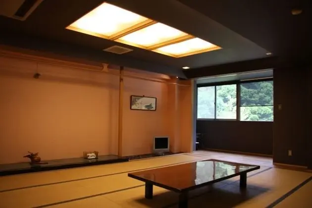 Japanese Traditional Room, 30 minutes from Izumisano by bus, can't serve dinner after 7 PM check in