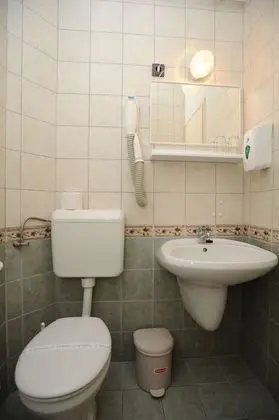 Economy Çatı Katı (Loft), 2 Tek Kişilik Yatak