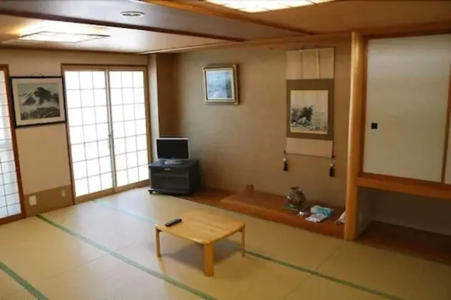 Traditional Oda (Japanese Style for 4 Guests)