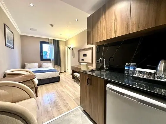 https://images.odamax.com/img/1024x768/odamax/image/upload/Mineo_Hotel_Taksim_202603121912279_image00001.jpeg