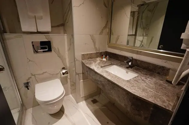 https://images.odamax.com/img/1024x768/odamax/image/upload/ZmlsZU5hbWU9V2hhdHNBcHAtSW1hZ2UtMjAyMS0wNi0xNy1hdC0xNy40MC41NC0tLUtvcHlh_20210621104601.jpeg