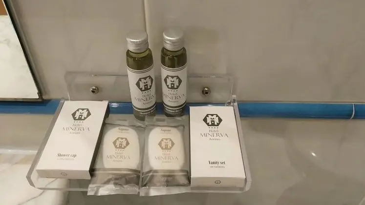 Basic Tek Büyük veya İki Ayrı Yataklı Oda