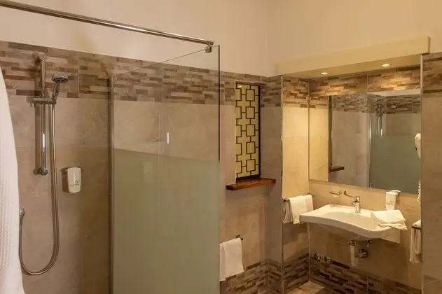 Panoramic Tek Büyük veya İki Ayrı Yataklı Oda